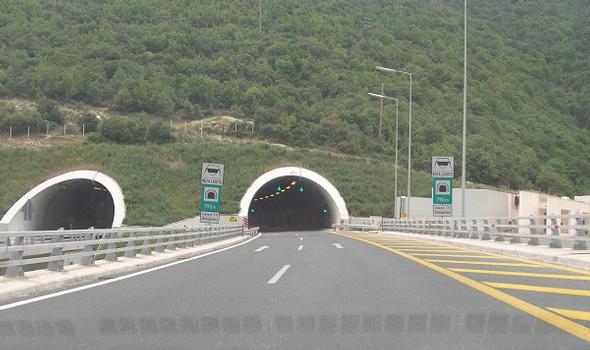 Autoroute E gnatia – Tunnel S 13