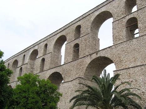 Kamares Aquädukt, Kavala, Griechenland