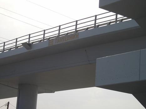 Pont-route de Kiato