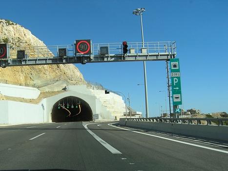 Tunnel de Thiseas