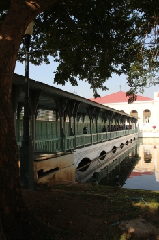 Saovarod Bridge at the Bang Pa-In Royal Palace