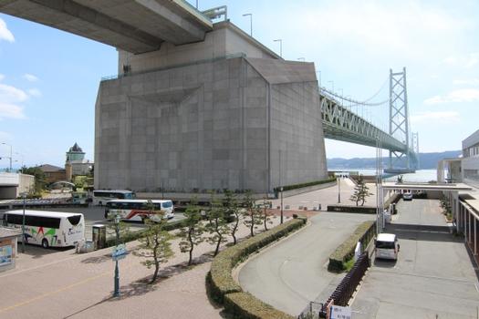 Akashi-Kaikyō-Brücke