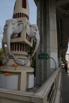Elefantenbrücke