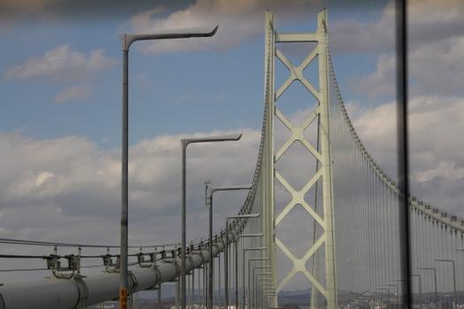 Akashi-Kaikyō-Brücke