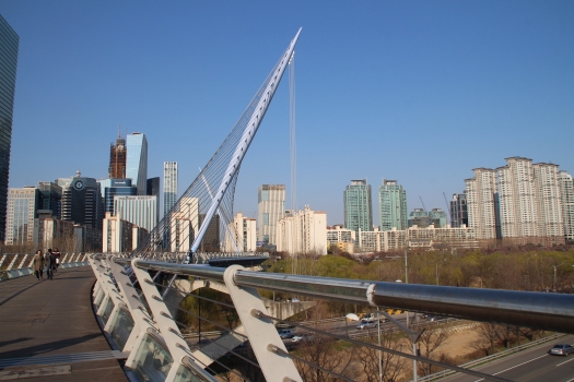 Yeouido Saetgang Bridge