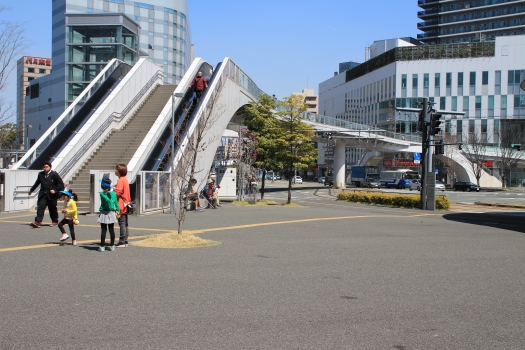Fußgängerüberweg am Bahnhof Kumamoto
