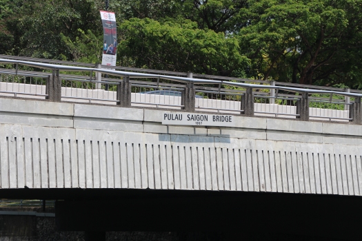 Pulau Saigon Bridge