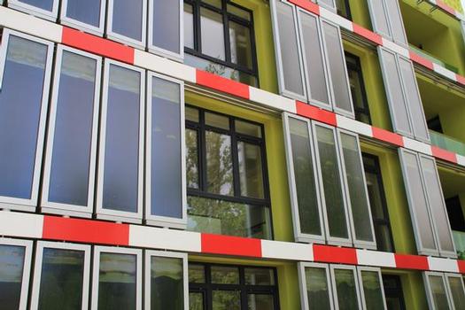 Smart Material Houses - BIQ (Algenhaus)