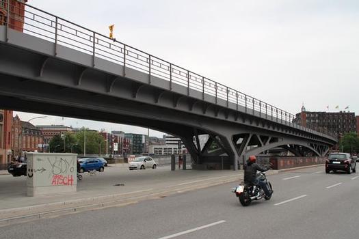 Binnenhafenbrücke (U-Bahn)