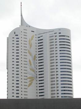 Neue Donau Building