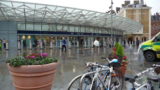 Gare de Londres King's Cross - Halle des départs
