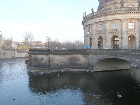 Monbijoubrücke, Berlin