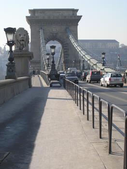 Pont suspendu à chaînes de Budapest