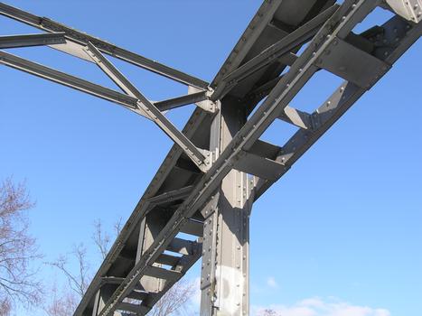 Maulbronner Fußgängerbrücke, Berlin-Steglitz