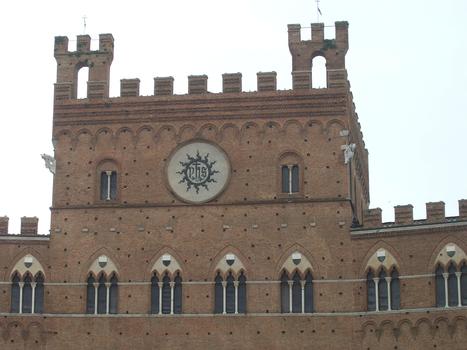 Torre del Mangia - Palazzo Pubblico, Siena, Italien