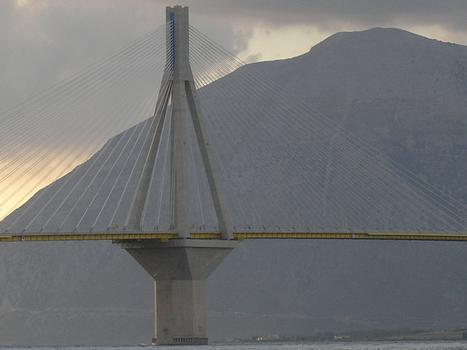 Harilaos Trikoupis Brücke
