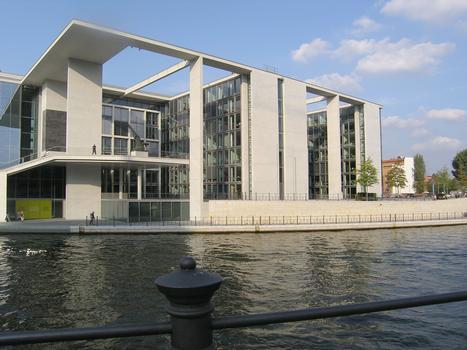 Bibliothek des Deutschen Bundestags im Marie-Elisabeth-Lüders Haus