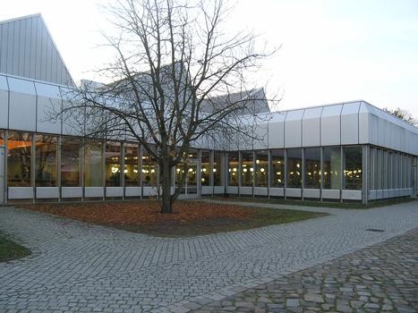 Geisteswissenschaftliche Institute der FU Berlin (»Silberlaube«)