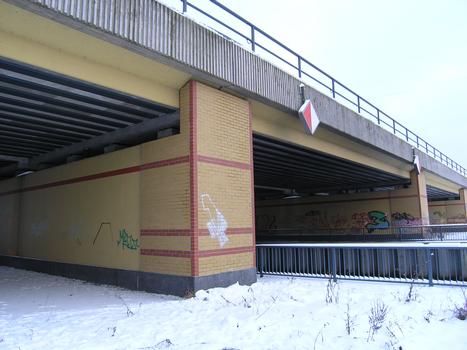 Charlottenburger Verbindungskanal - Bahnbrücke