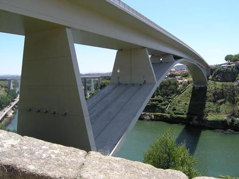 Infante D. Henrique-Brücke