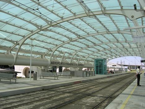 Metrostation Aeroporto, Porto, Portugal