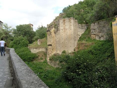 Überreste der Puente del Cadí, Granada