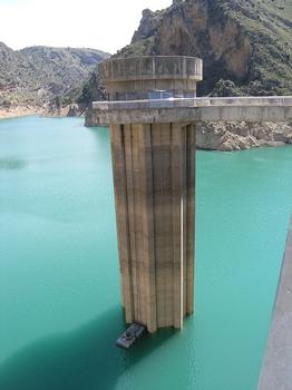 Quéntar Dam