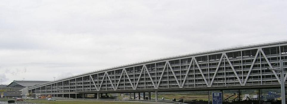 Neue Messe Car Park Bridge (Stuttgart)