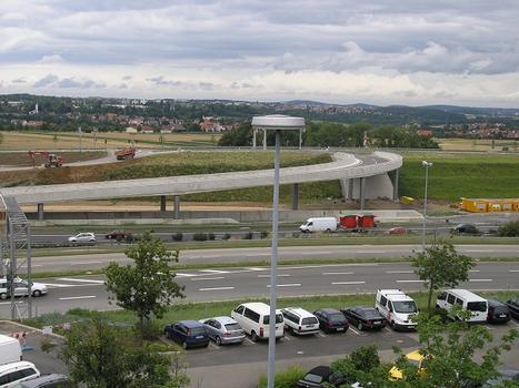 Landesmesse Baden-Württemberg - rampe d'accès venant de l'autoroute