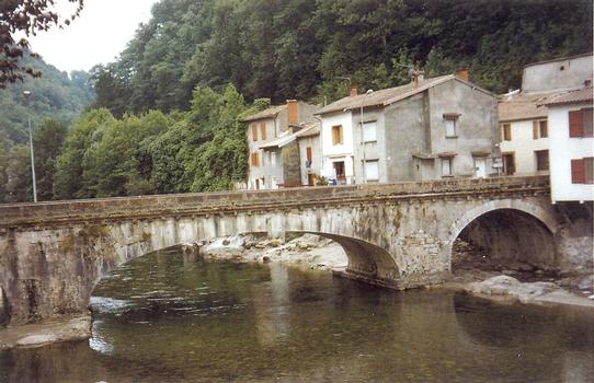 Lacourt Bridge