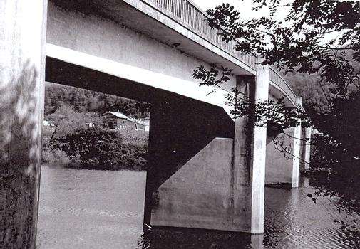 Brücke in Saint-Géry