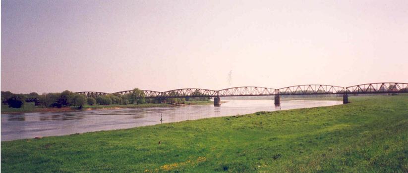 Pont sur l'Elbe à Barby