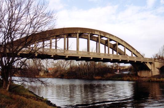 Pont sur la Saale, Könnern, Saxe-Anhalt