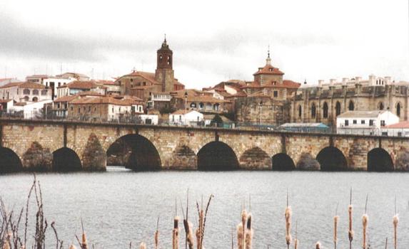Guadarramabrücke Alba de Tormes