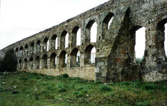 San Lazaro-Aquädukt