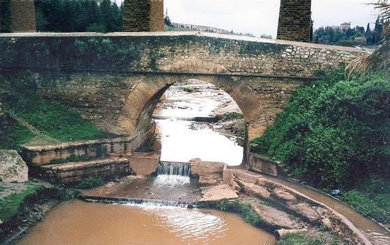 Pont-route sur l'Oued Wisslane