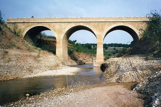 Brücke über den Oued Ksob