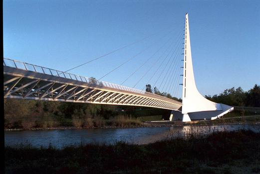 Turtle Bay Sundial Bridge