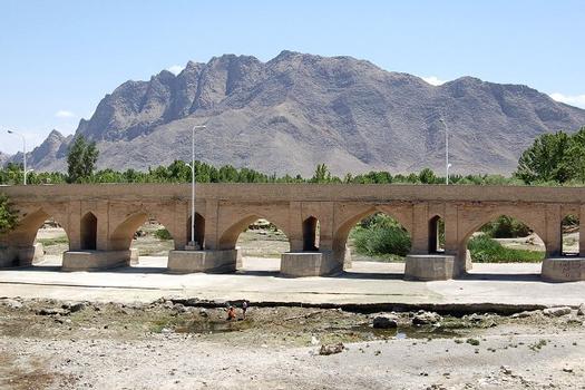Baba Mahmud-Brücke