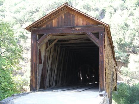 Bridgeport Covered Bridge, Grassvalley, California USA