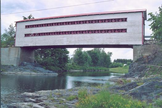 Pont Lambert, Sainte-Sophie, Québec, Canada