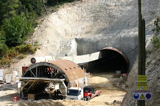 Accès aval du tunnel de Bocognano