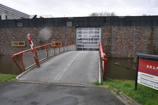 Pont d'accès à la caserne des pompiers d'Amstelveen