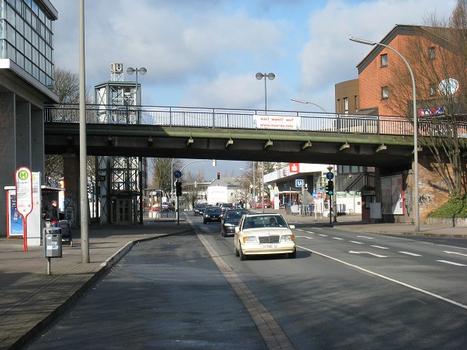 Hörder Bahnhofsbrücke:Ansicht des Teils, der über Hörder Bahnhofstraße führt von Osten