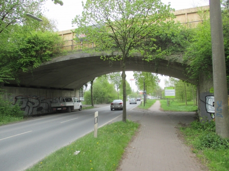 Railroad bridge across Blitzkuhlenstrasse