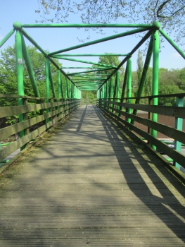 auf der Brücke mit Blick nach Osten