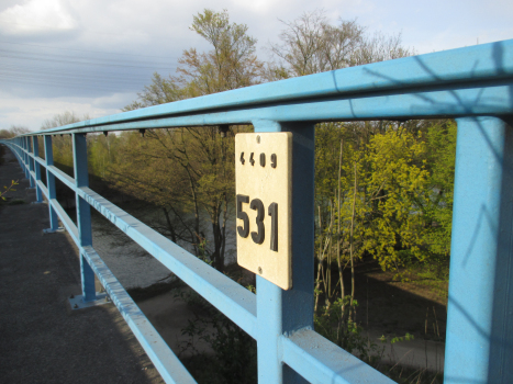 Rhein-Herne-Kanal-Brücke A 43 : Brückenschild an der Südostseite