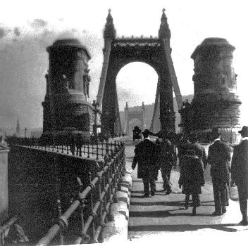 Elizabeth Bridge, Budapest, around 1910
