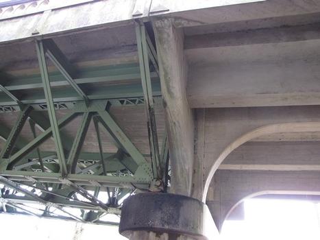 Molalla River Bridge (Highway 99E northbound)