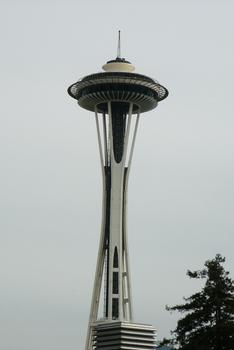 605 ft (184 m) Seattle Space Needle